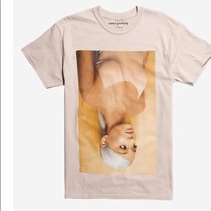 Ariana grande shirt